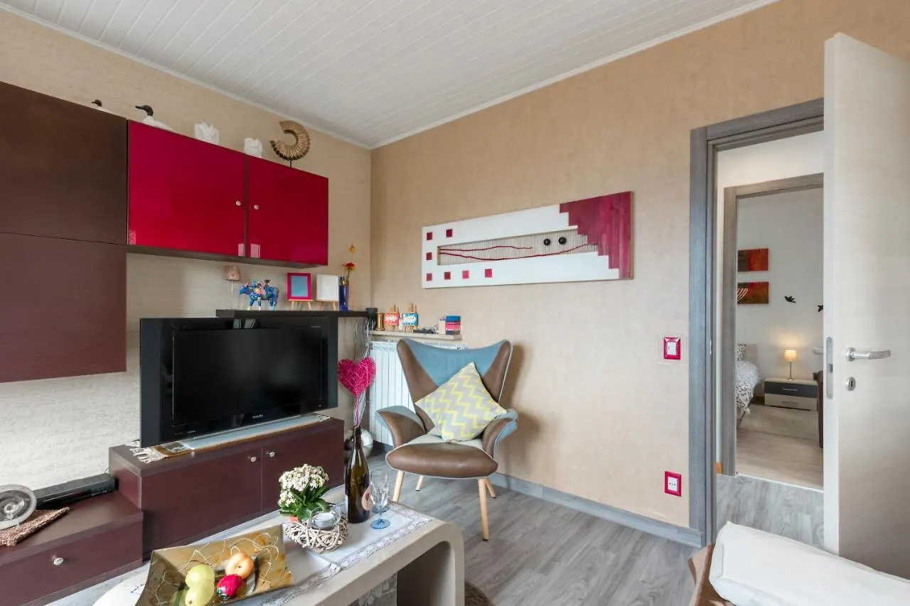 Casa Heli I Apartment San Zeno di Montagna